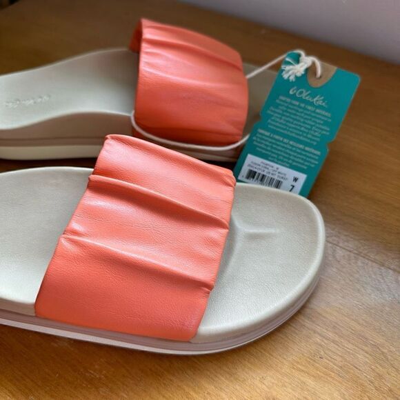 Olukai Women's Pihapiha Fusion Coral-Off White Leather Slide Sandal - Picture 7 of 11